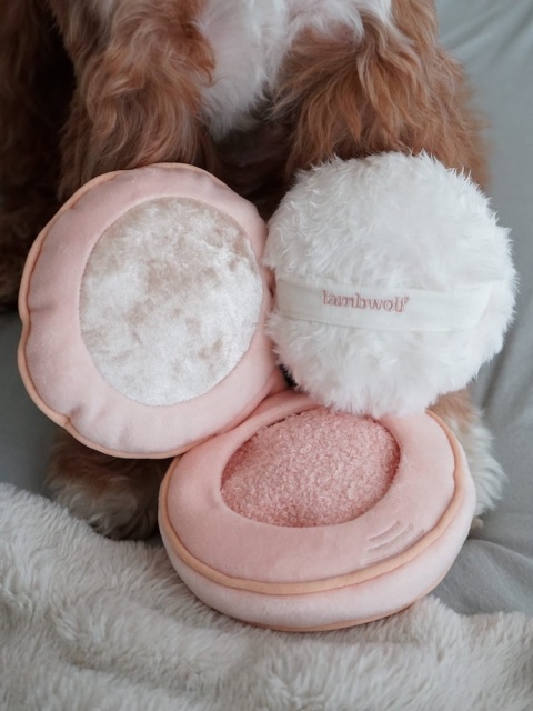 Lambwolf zabawka węchowa dla psa – Róż do policzków z puszkiem