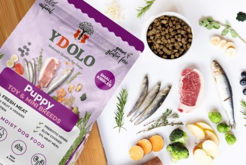 YDOLO MINI Puppy - wieprzowina Iberico i ryby - półwilgotna karma dla szczeniąt małych ras 700 g
