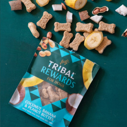 Ciasteczka dla psa Tribal Rewards Kokos, banan i masło orzechowe 125g