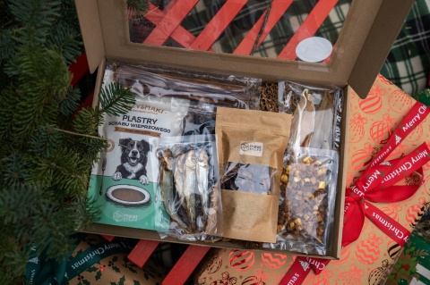 Meat Stuff - Santa's STUFF Pierwsza gwiazdka - zestaw świąteczny dla psa (250 g)