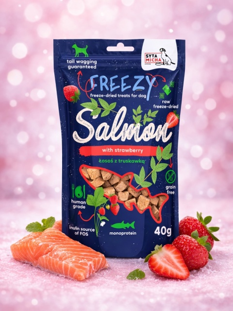 SYTA MICHA FREEZY – Liofilizowane przysmaki dla psa Łosoś z truskawką FREEZY 40g